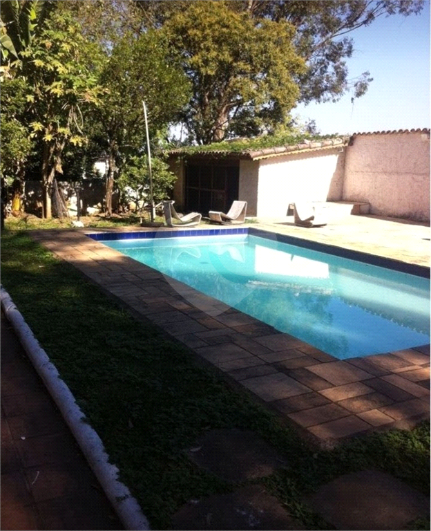 CASA TÉRREA em TRÊS MONTANHAS