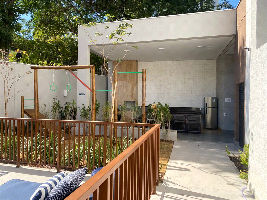 Apartamento à venda  em PINHEIROS com 24,39 m²