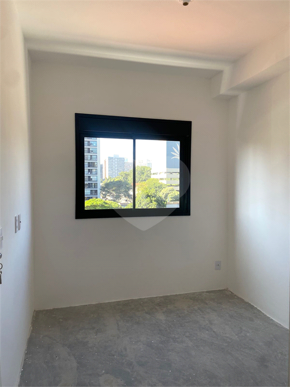 Apartamento à venda  em PINHEIROS com 24,39 m²