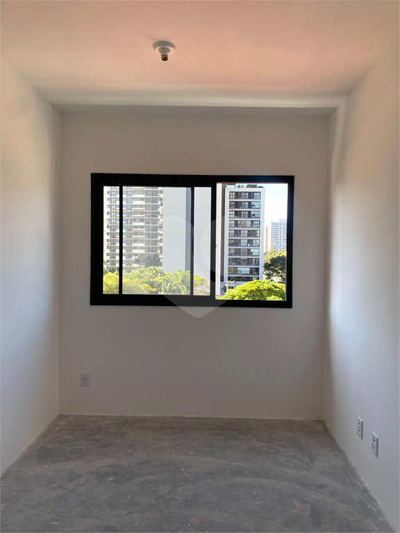 Apartamento à venda  em PINHEIROS com 24,39 m²