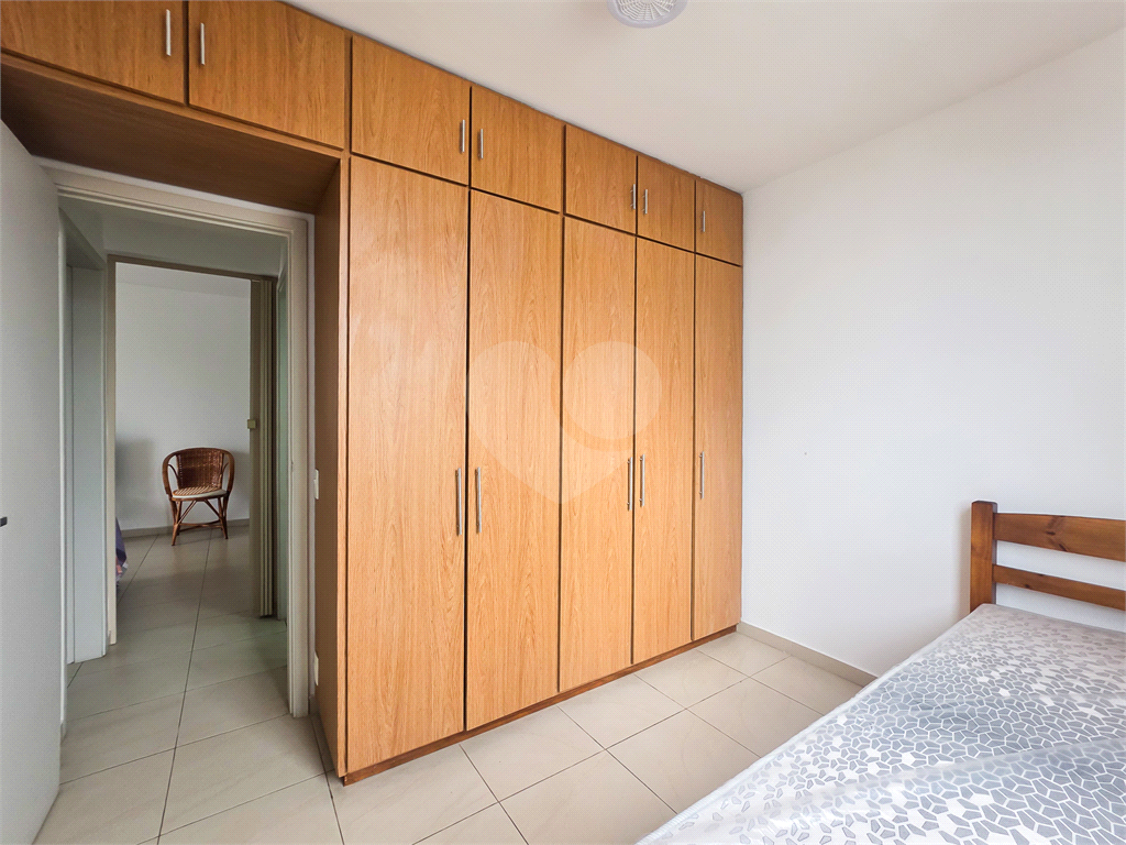 Apartamento no bairro do Paraiso com 2 dormitórios, 1 suíte, varanda e 1 vaga