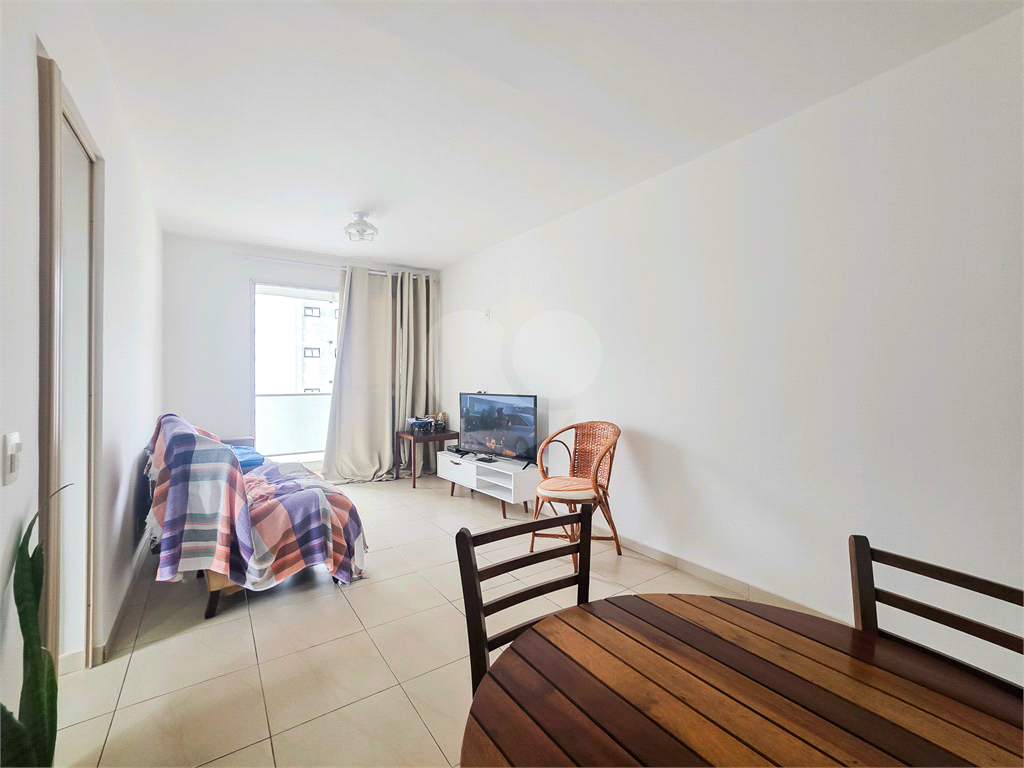 Apartamento no bairro do Paraiso com 2 dormitórios, 1 suíte, varanda e 1 vaga