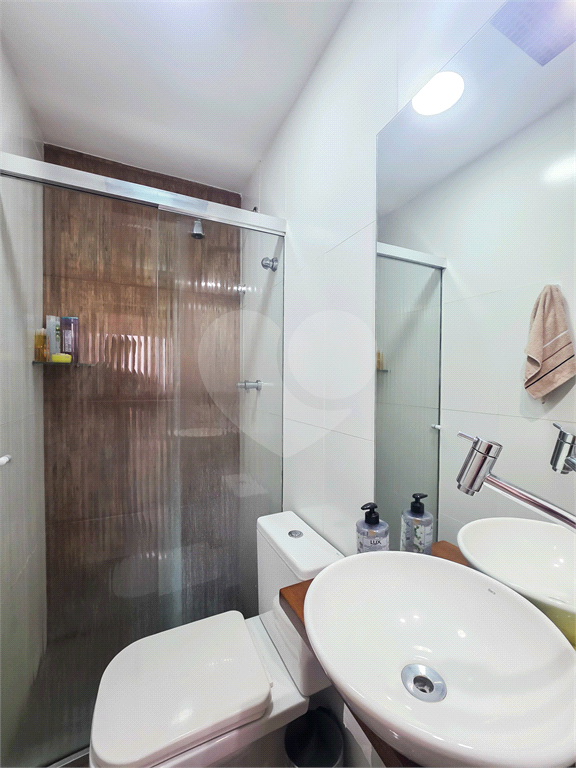 Apartamento no bairro do Paraiso com 2 dormitórios, 1 suíte, varanda e 1 vaga