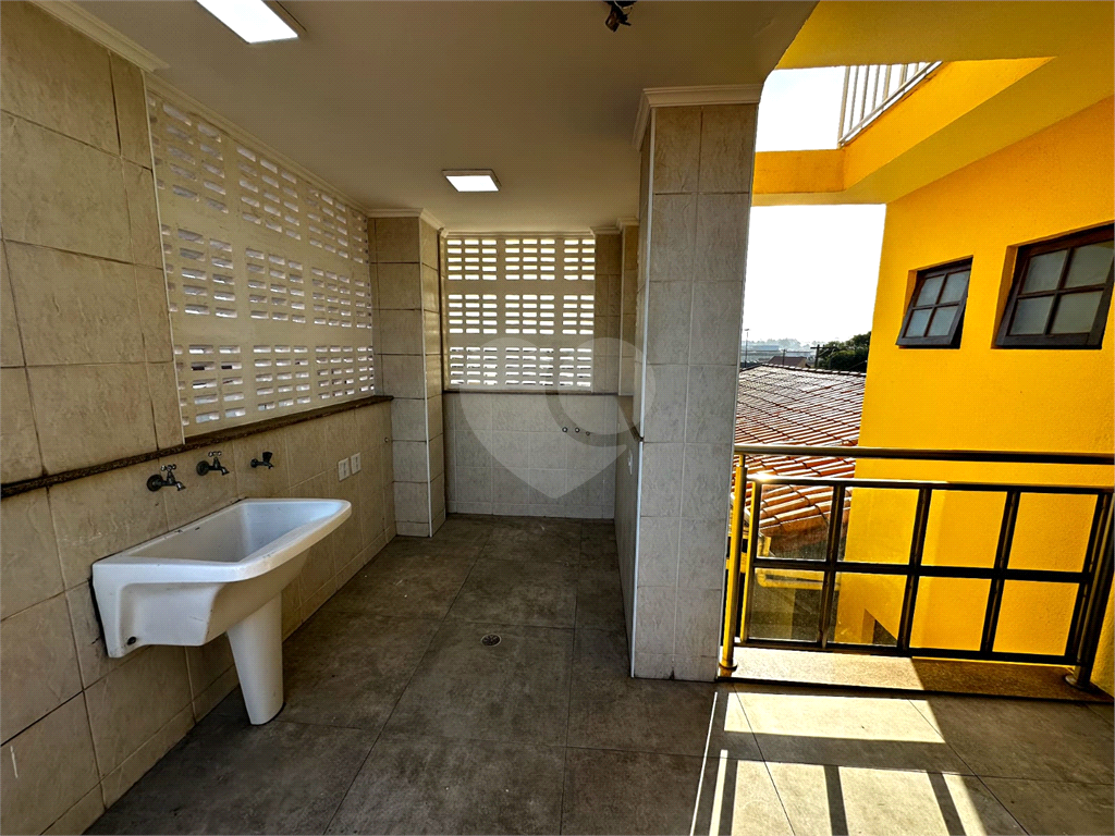 lindo e espaçoso sobrado