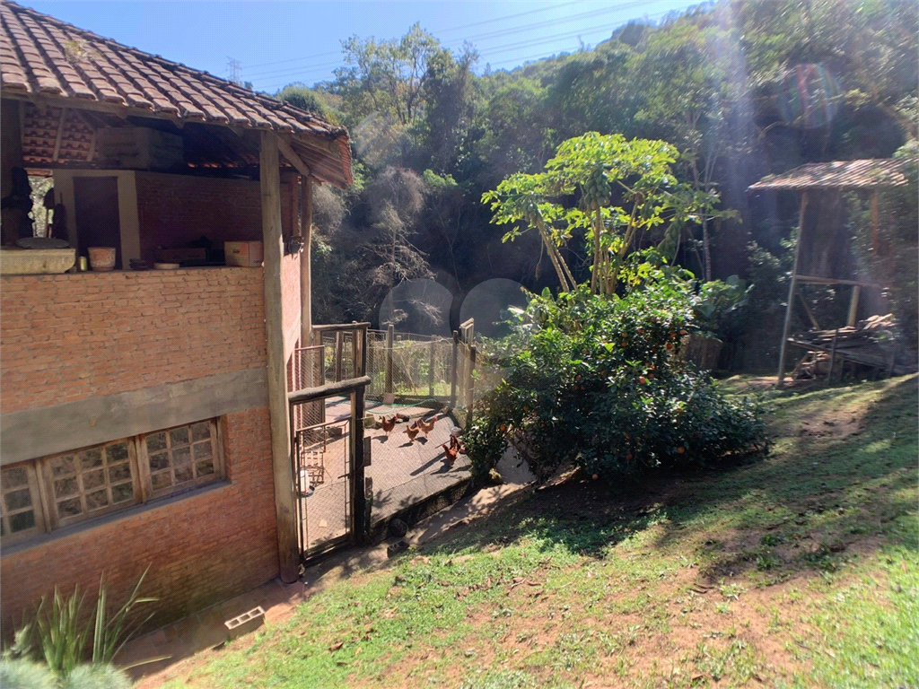 Sítio à venda em São Lourenço da Serra