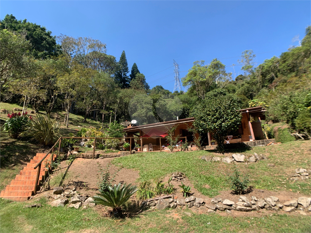 Sítio à venda em São Lourenço da Serra