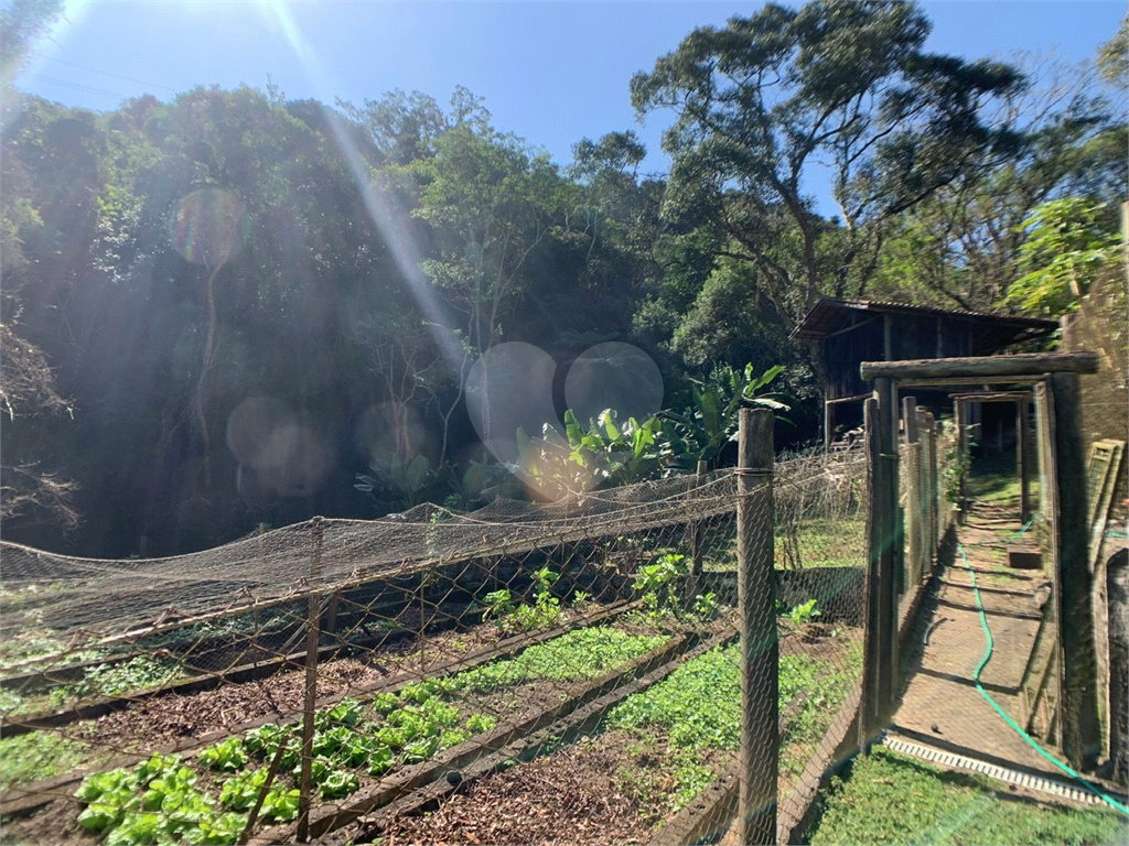 Sítio à venda em São Lourenço da Serra