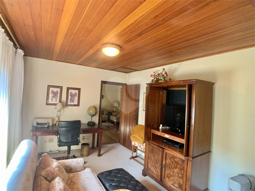 Sítio à venda em São Lourenço da Serra