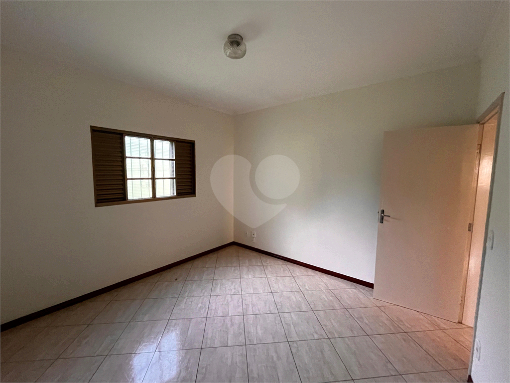 Casa à venda com 5 quartos, 206m² - Foto 8