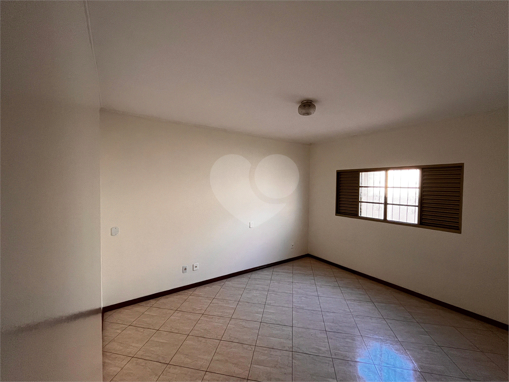 Casa à venda com 5 quartos, 206m² - Foto 10