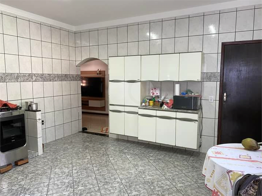 Casa de Condomínio à venda com 3 quartos, 280m² - Foto 2