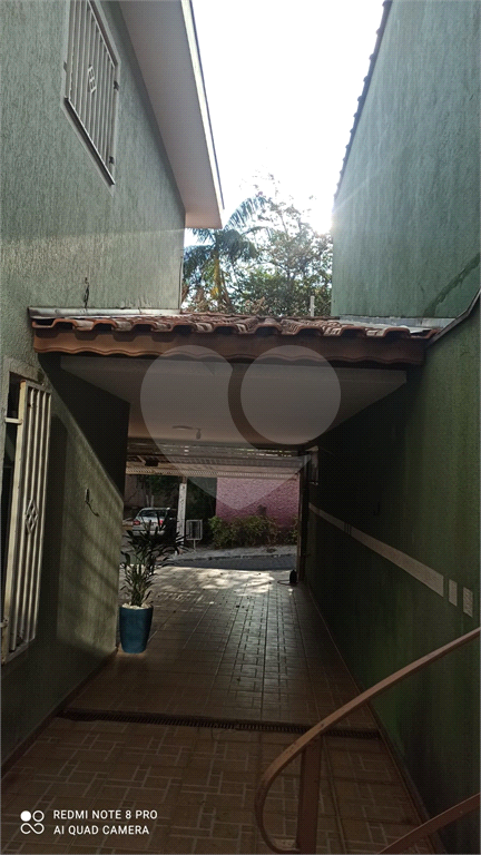 Amplo sobrado Isolado