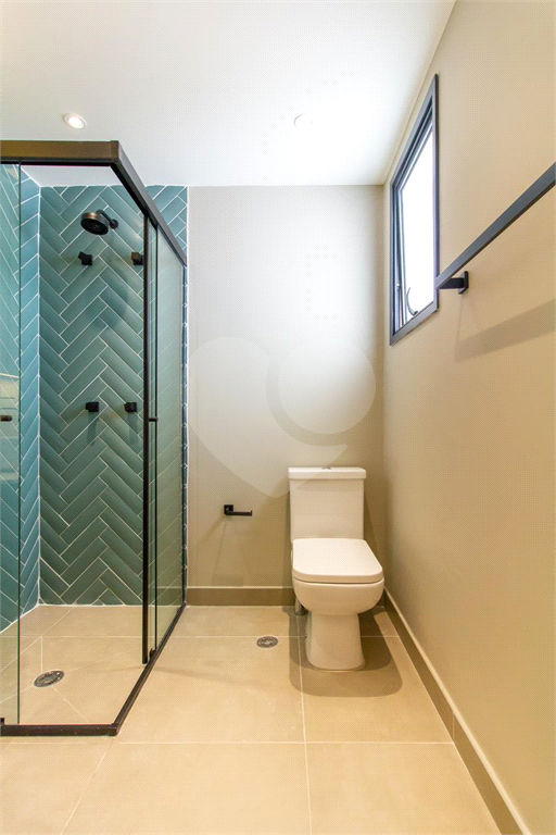 Studio mobiliado de 30m² com armários e eletrodomésticos sala e quatro integrado 1 banheiro Perdizes