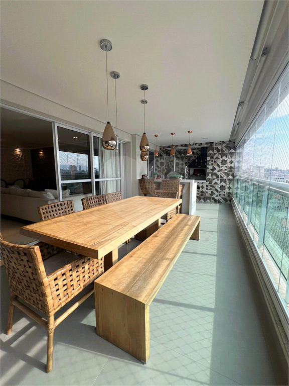 Excelente Apartamento  197m² de alto padrão (PORTEIRA FECHADA) 