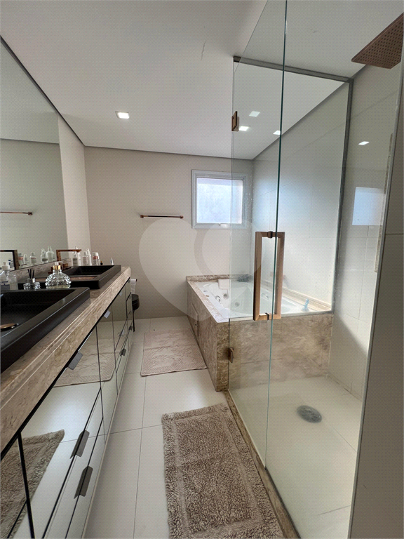 Excelente Apartamento  197m² de alto padrão (PORTEIRA FECHADA) 