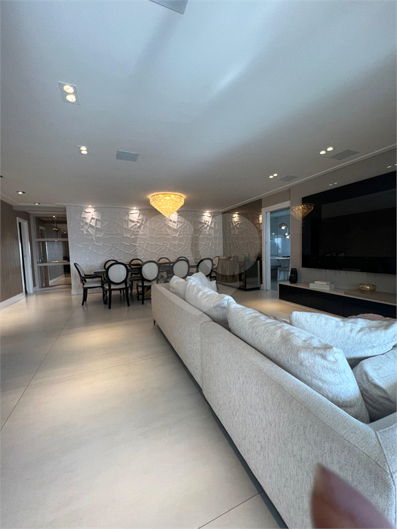 Excelente Apartamento  197m² de alto padrão (PORTEIRA FECHADA) 