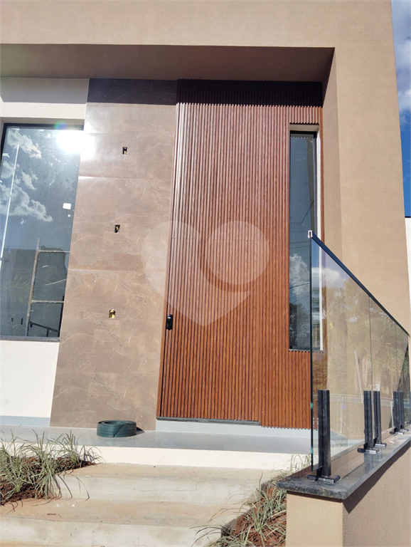 Casa de Condomínio à venda com 3 quartos, 236m² - Foto 4
