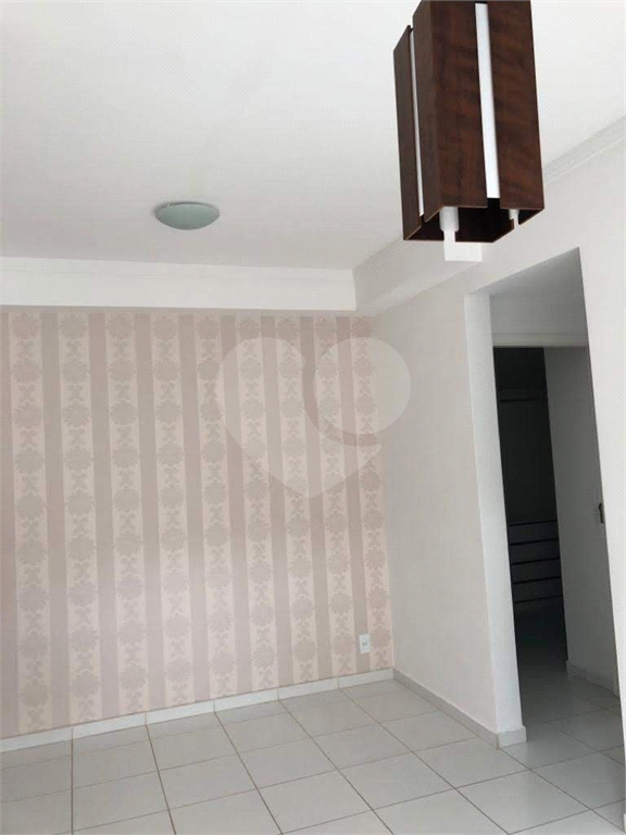 Apartamento à venda com 2 quartos, 75m² - Foto 8