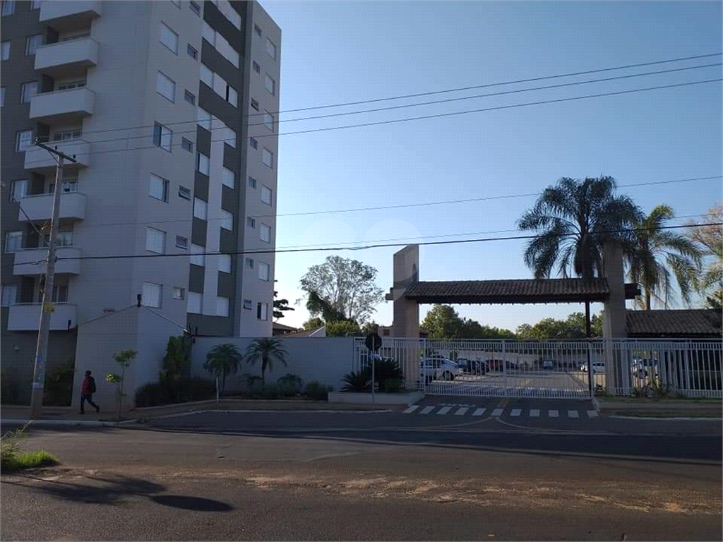 Apartamento à venda com 2 quartos, 75m² - Foto 13