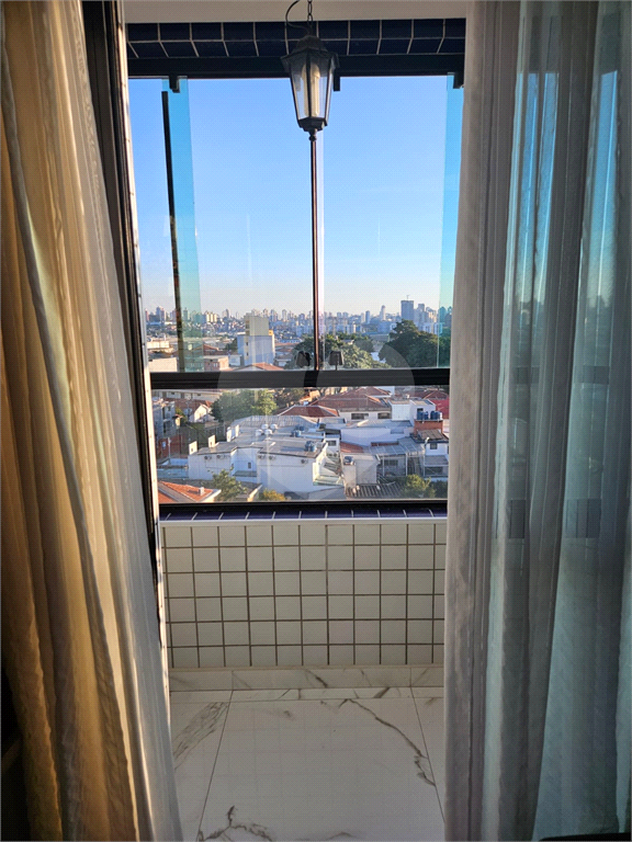 APARTAMENTO em VILA PRUDENTE