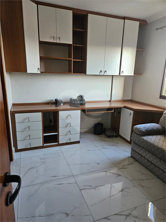 APARTAMENTO em VILA PRUDENTE