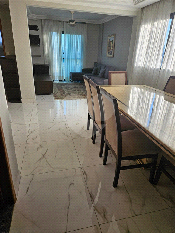 APARTAMENTO em VILA PRUDENTE