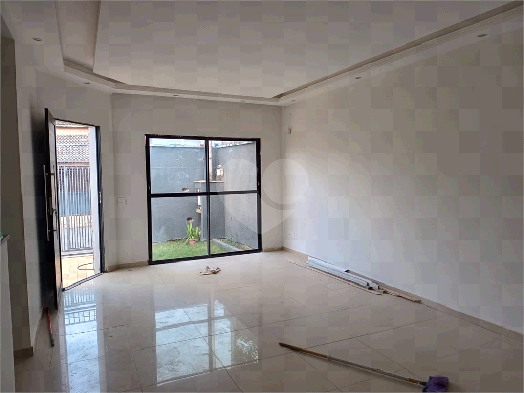 Casa à venda com 3 quartos, 100m² - Foto 23