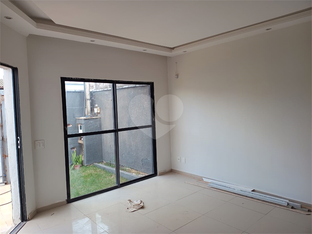 Casa à venda com 3 quartos, 100m² - Foto 26