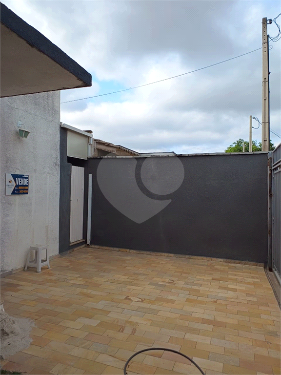 Casa à venda com 3 quartos, 100m² - Foto 35