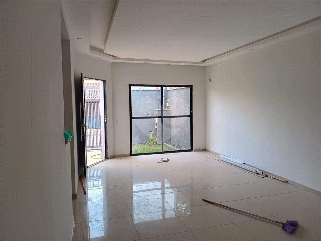 Casa à venda com 3 quartos, 100m² - Foto 22