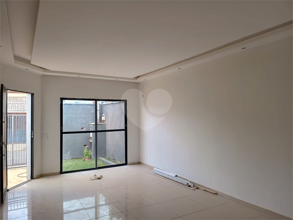 Casa à venda com 3 quartos, 100m² - Foto 25