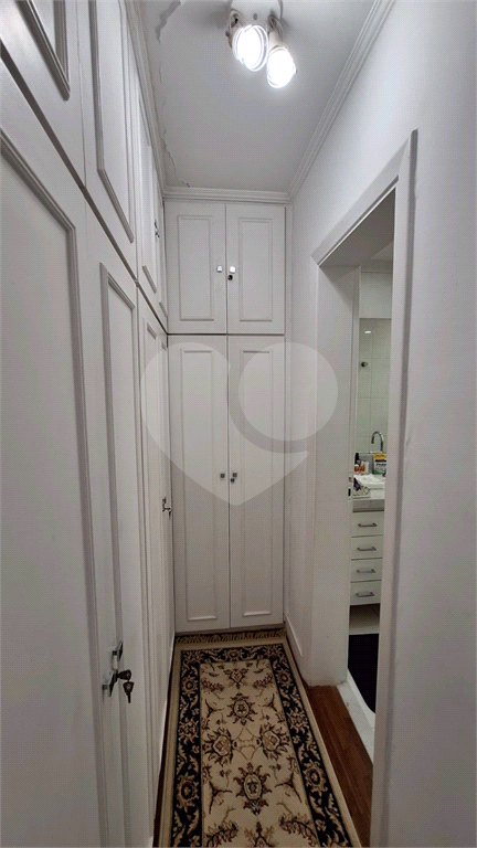 Apartamento em Perdizes 3 suítes, 4 vagas de garagem.