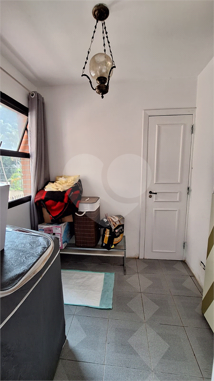 Apartamento em Perdizes 3 suítes, 4 vagas de garagem.