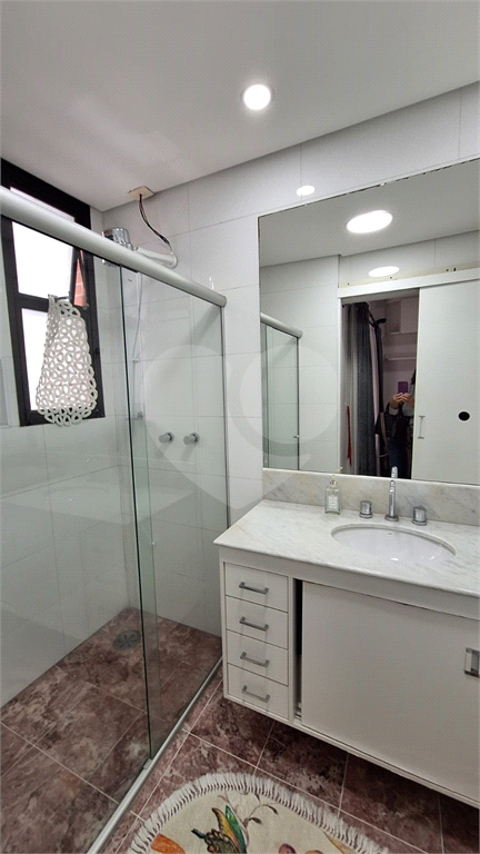 Apartamento em Perdizes 3 suítes, 4 vagas de garagem.