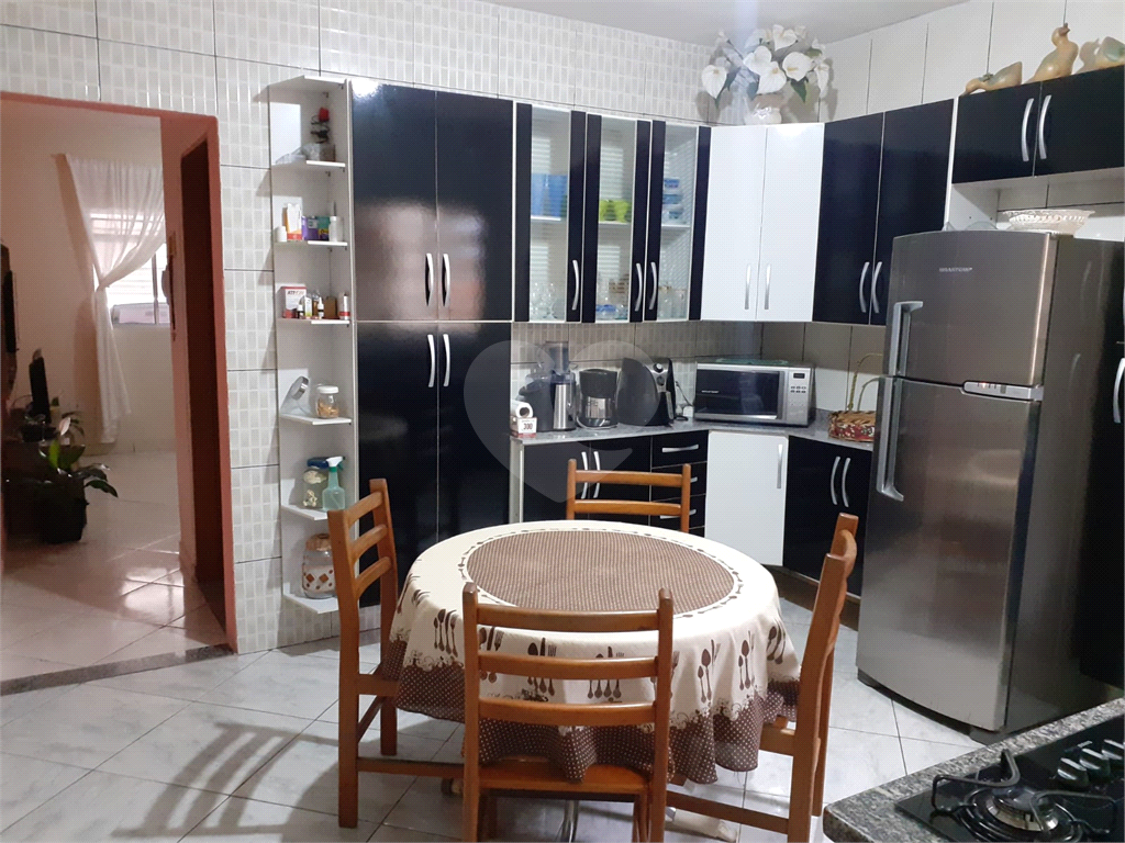 Sobrado à venda com 3 quartos, 125m² - Foto 11