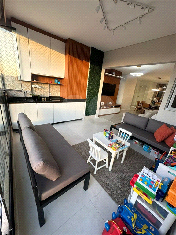 APARTAMENTO em TATUAPÉ