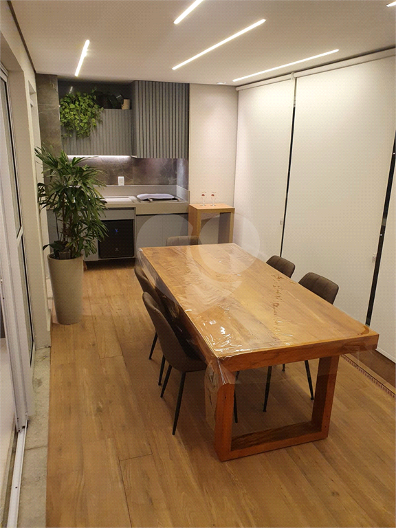 Apartamento à venda com 3 quartos, 120m² - Foto 2