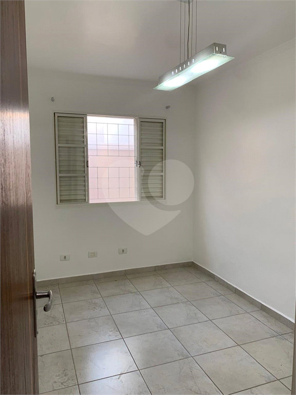 Casa à venda com 4 quartos, 210m² - Foto 22