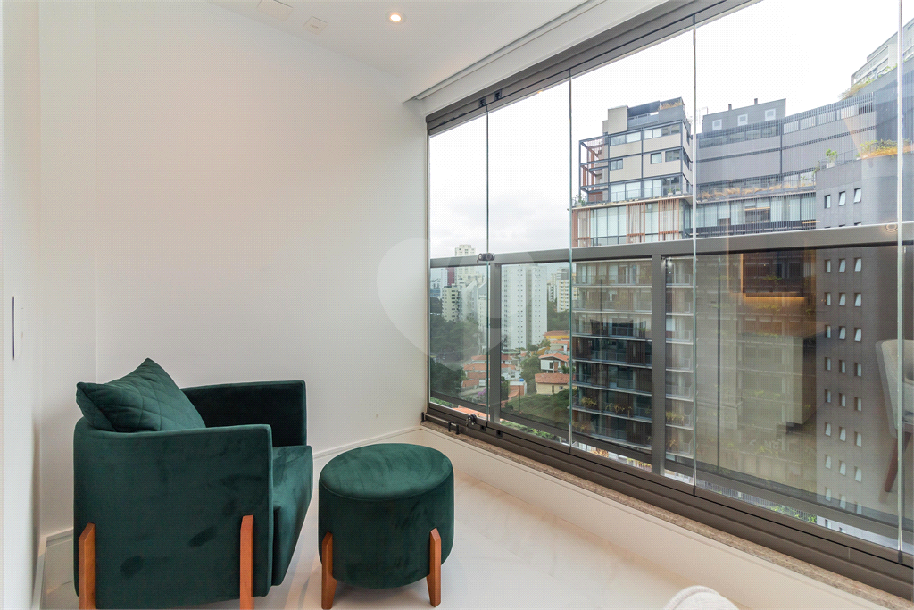Apartamento para venda, com 2 quartos, 70 m, novo, mobiliado, 1 vaga na Vila Madalena