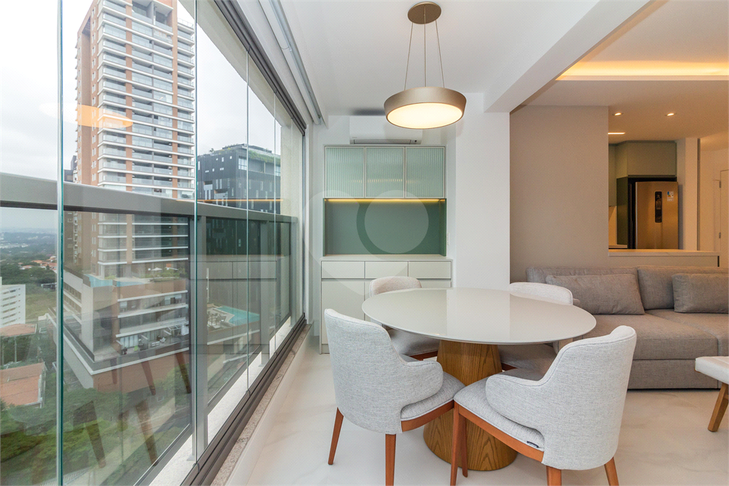 Apartamento para venda, com 2 quartos, 70 m, novo, mobiliado, 1 vaga na Vila Madalena