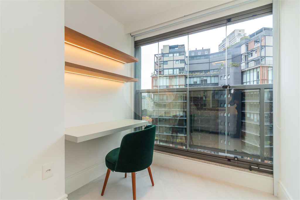 Apartamento para venda, com 2 quartos, 70 m, novo, mobiliado, 1 vaga na Vila Madalena