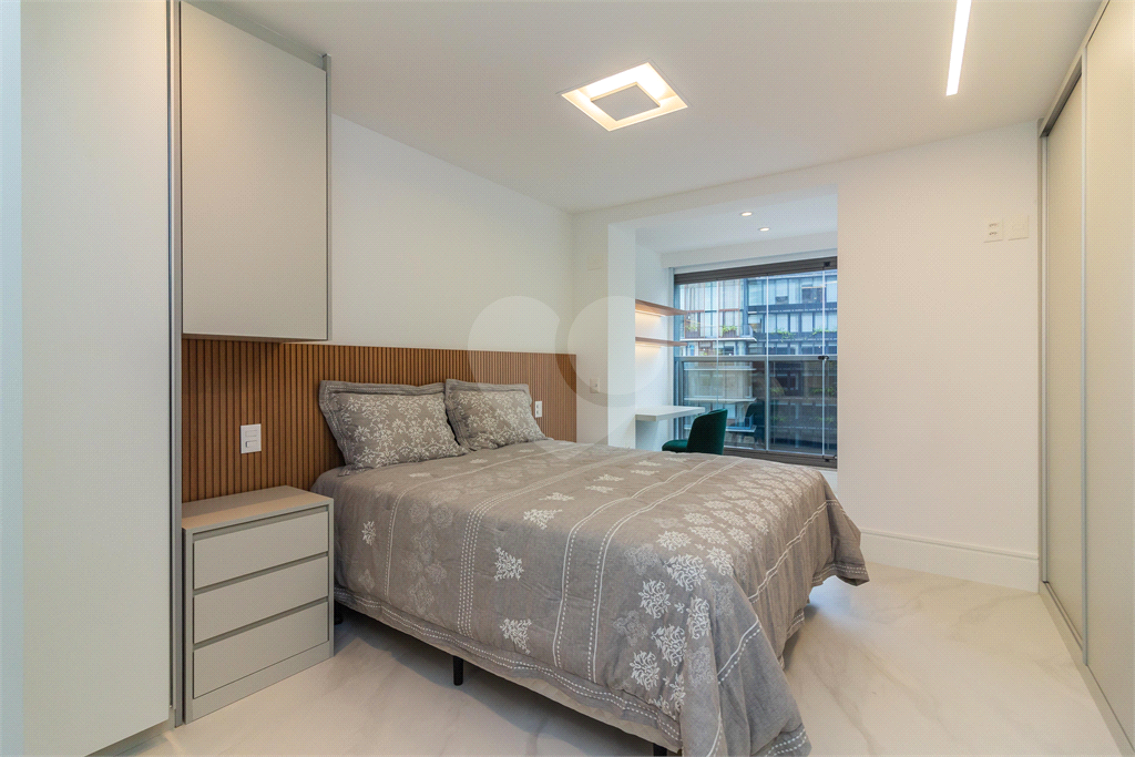 Apartamento para venda, com 2 quartos, 70 m, novo, mobiliado, 1 vaga na Vila Madalena