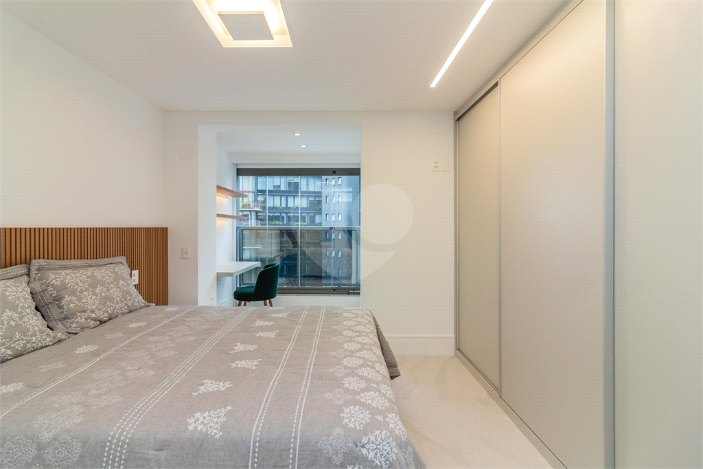 Apartamento para venda, com 2 quartos, 70 m, novo, mobiliado, 1 vaga na Vila Madalena