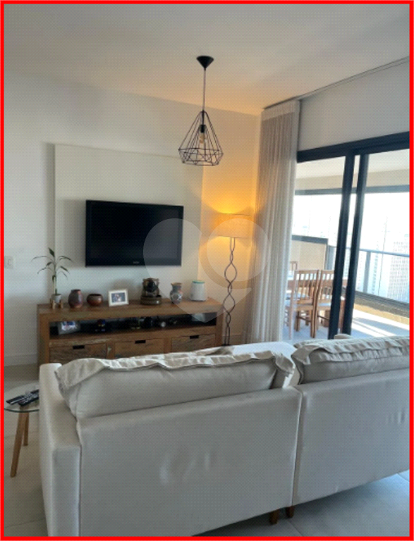 APARTAMENTO em PINHEIROS