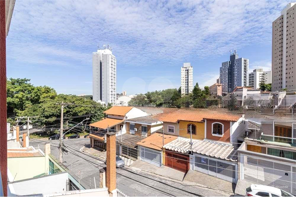 Sobrado com 3 Quartos e 4 banheiros à Venda, no Parque São Domingos 