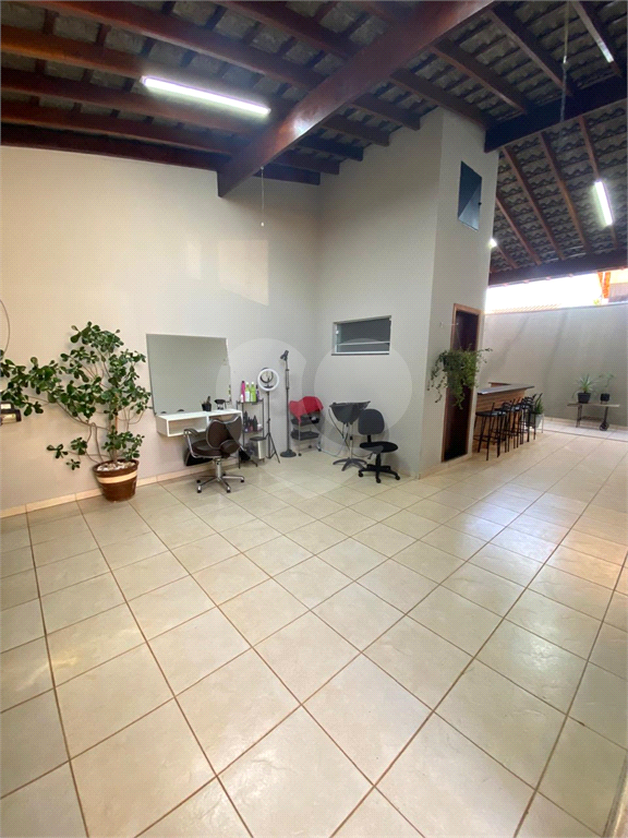 Casa à venda com 3 quartos, 198m² - Foto 32