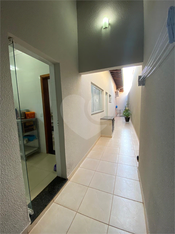 Casa à venda com 3 quartos, 198m² - Foto 19