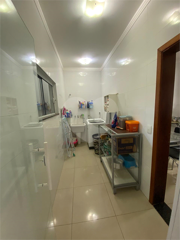 Casa à venda com 3 quartos, 198m² - Foto 18