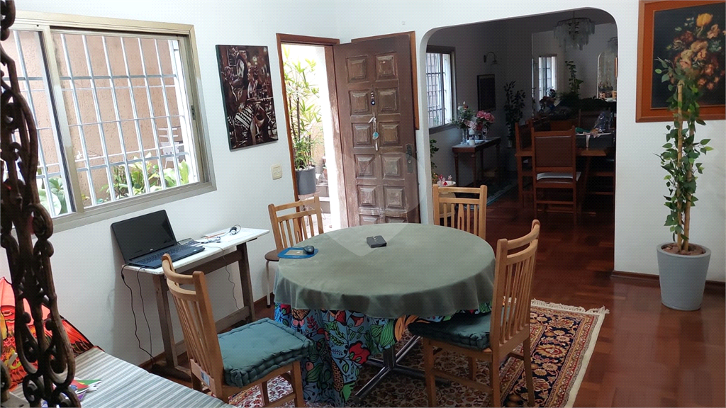 Casa, 7 quartos, 250 m² - Foto 1