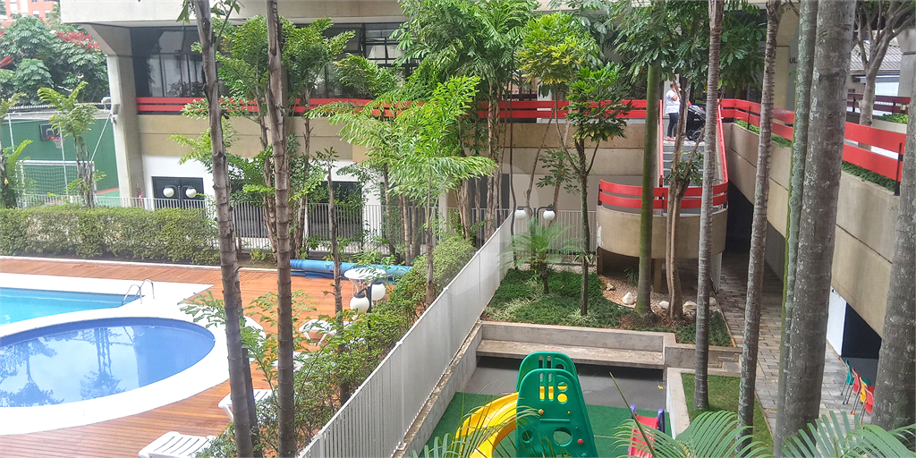 Apartamento em Perdizes com 113m² - 4 dorm sendo 2 suítes 2 vagas lazer completo